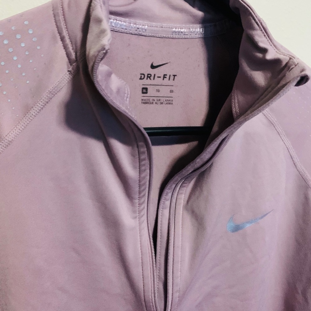 Nike Dri-Fit pullover - Picture 3 of 4